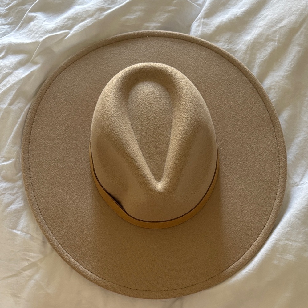 Treasure & Bond Wide Brim Felt Fedora Hat in Camel